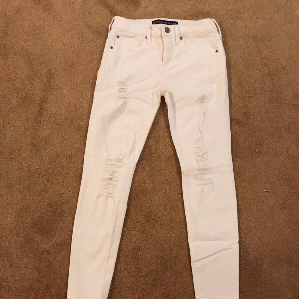 White express ripped jeans! 00 Short. Worn once!